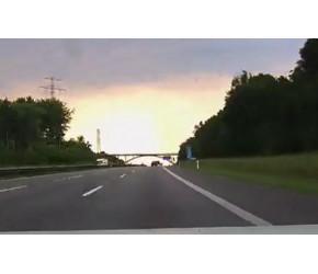 ​为什么高速公路要把混凝土，变为​​沥青路面​​呢？​