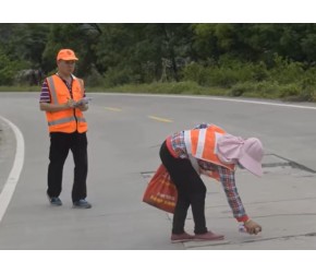 水泥砼​​路面​​碎石化​​施工​​工序​